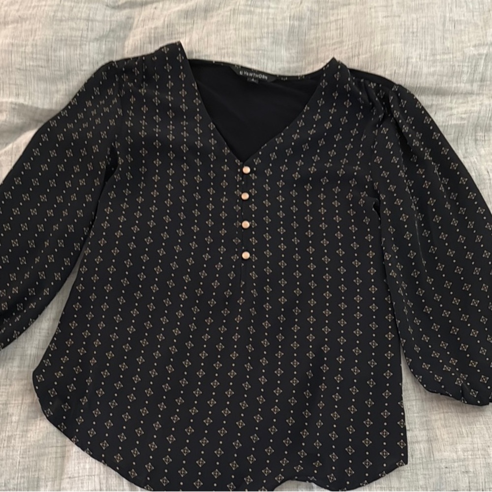 41 Hawthorn Black and Gold 3/4 Sleeve Buttoned Blouse